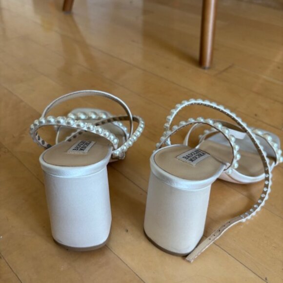 Badgley Mischka Women's Jordyn Heeled Sandal - Picture 8 of 10